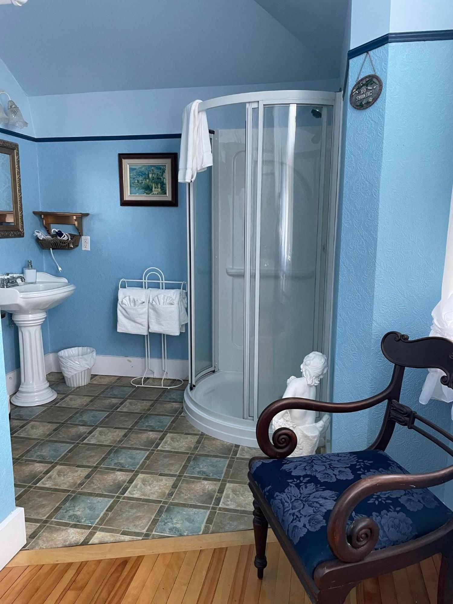 Marshlands Inn Sackville Bilik gambar
